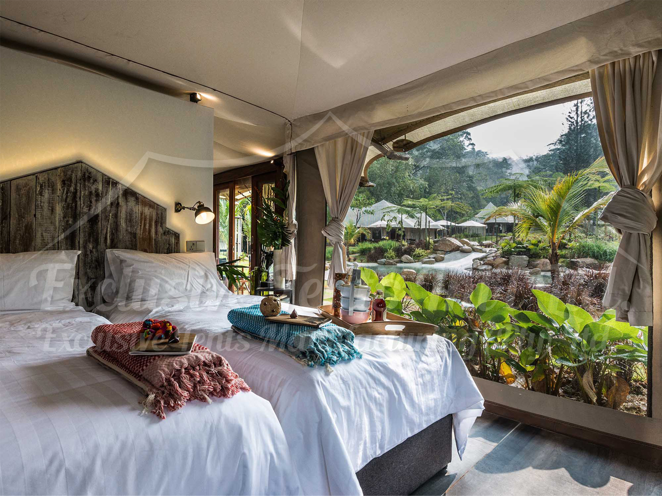 glamping and luxury tents